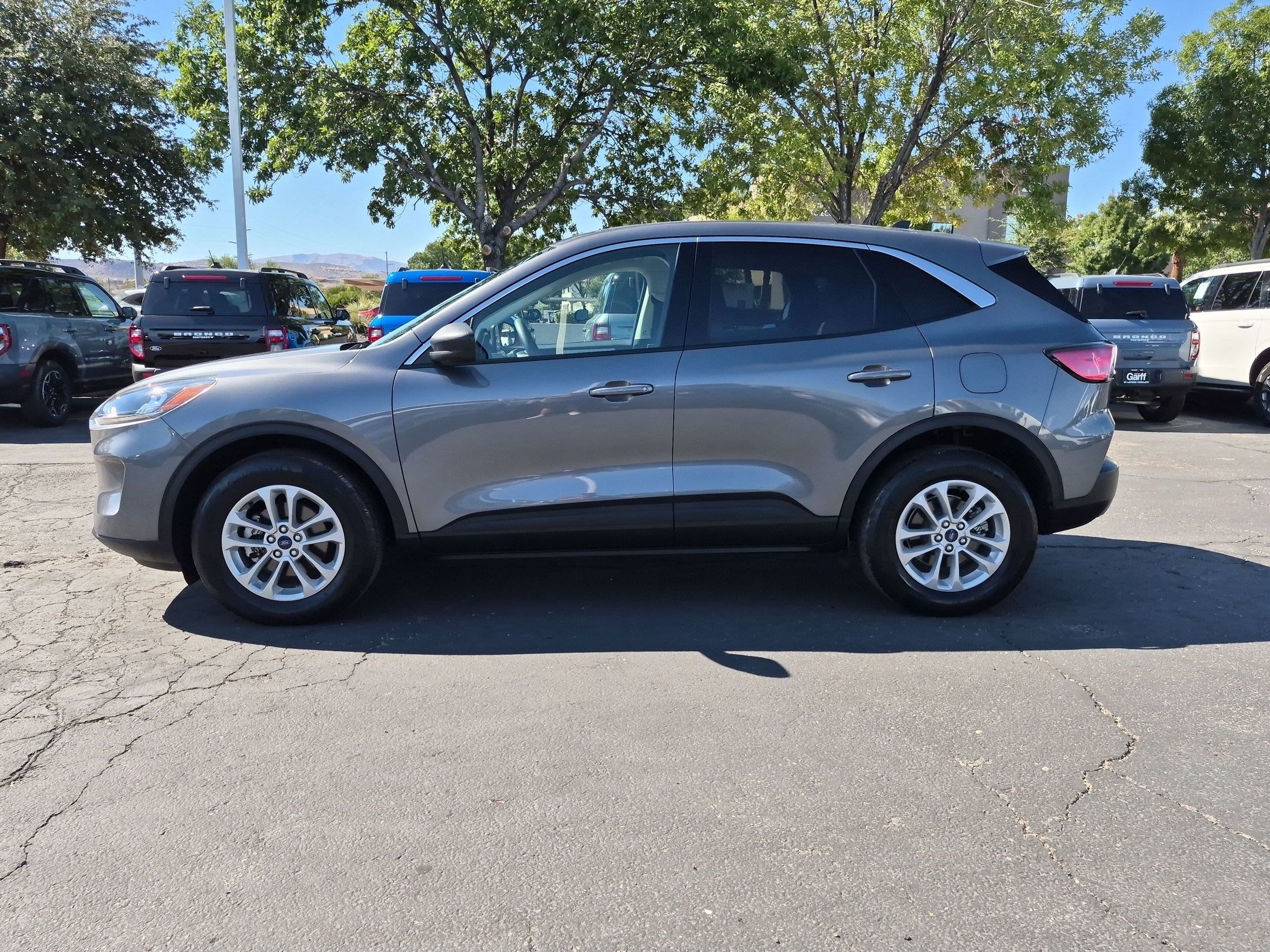 Certified 2022 Ford Escape SE AWD/4WD image 9