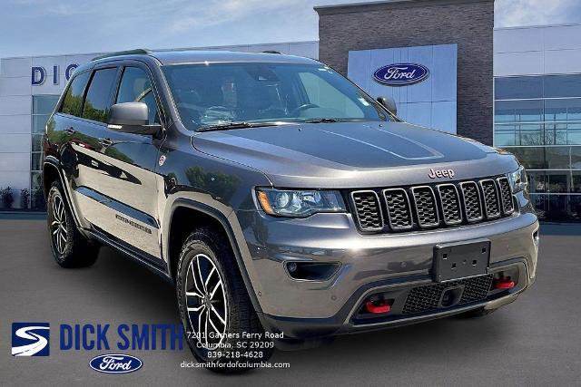 Used 2020 Jeep Grand Cherokee Trailhawk w/ Trailhawk Luxury Group AWD/4WD image 3