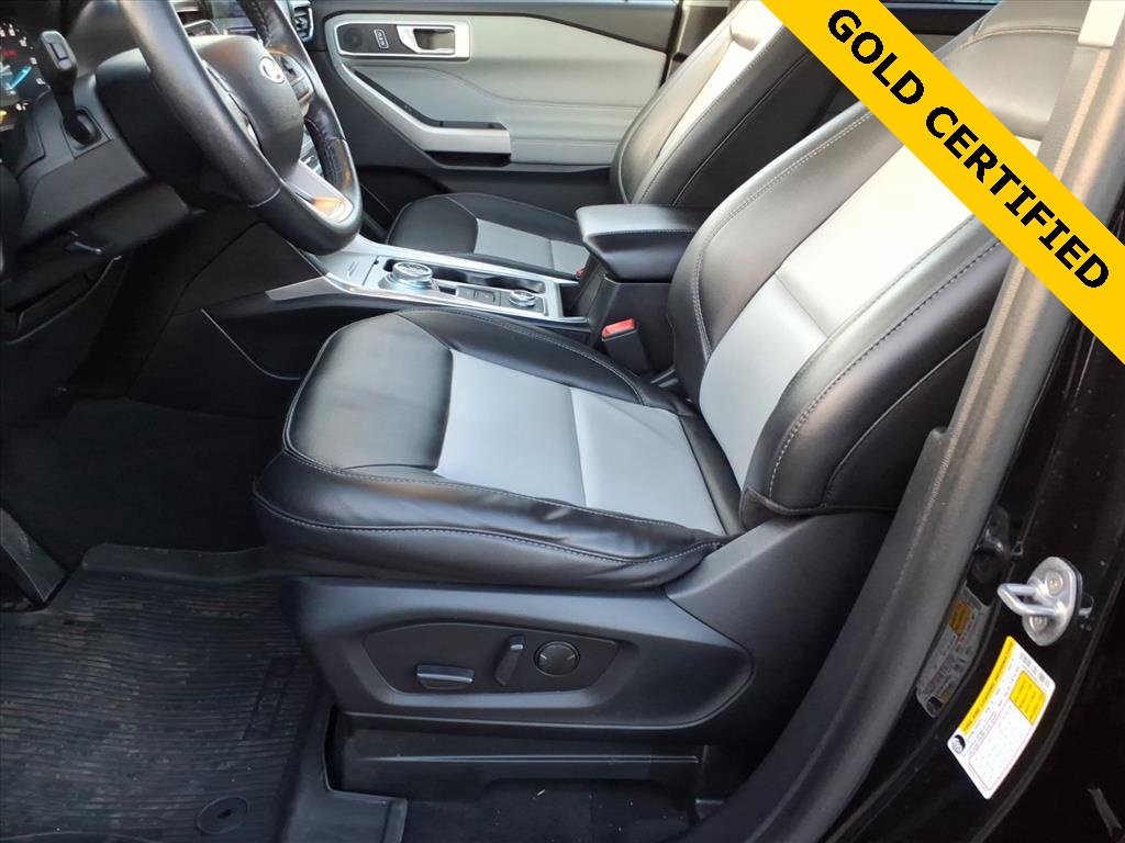 Certified 2022 Ford Explorer XLT w/ Equipment Group 202A image 14
