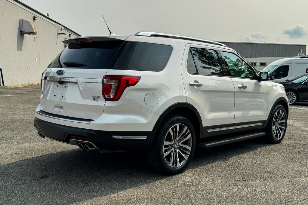 Certified 2018 Ford Explorer Platinum AWD/4WD image 3