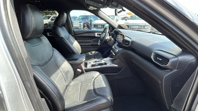 Certified 2020 Ford Explorer ST AWD/4WD image 11