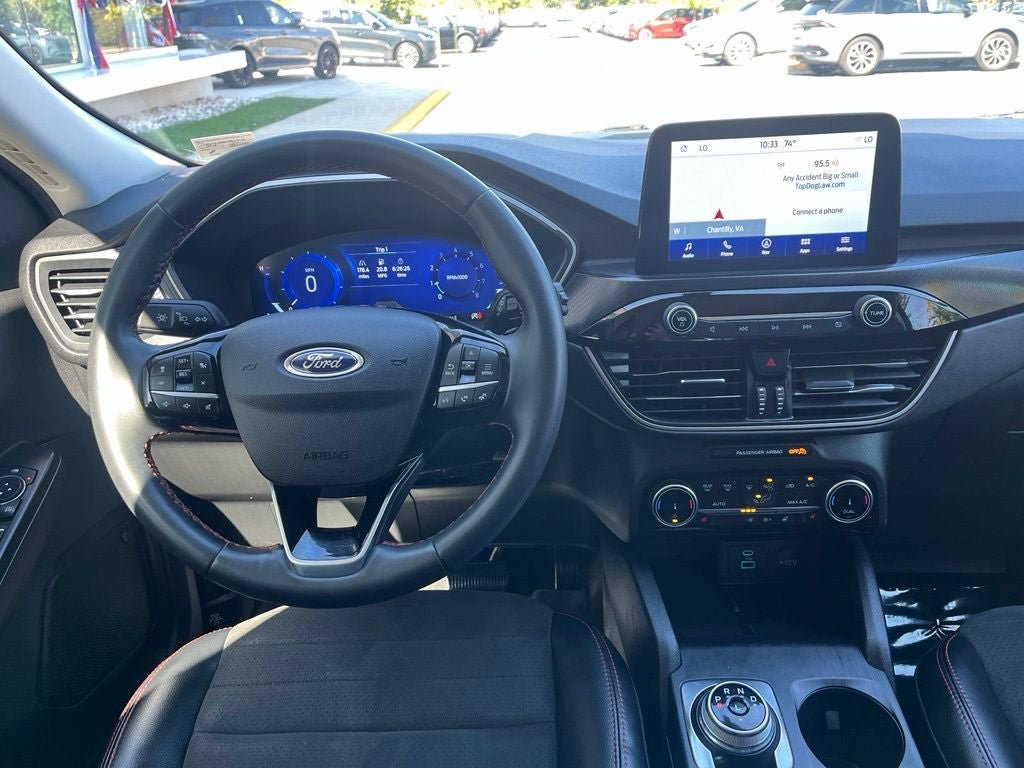Certified 2022 Ford Escape SEL w/ SEL Stealth AWD Package image 17