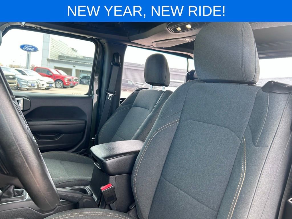 Used 2024 Jeep Wrangler Sport image 18