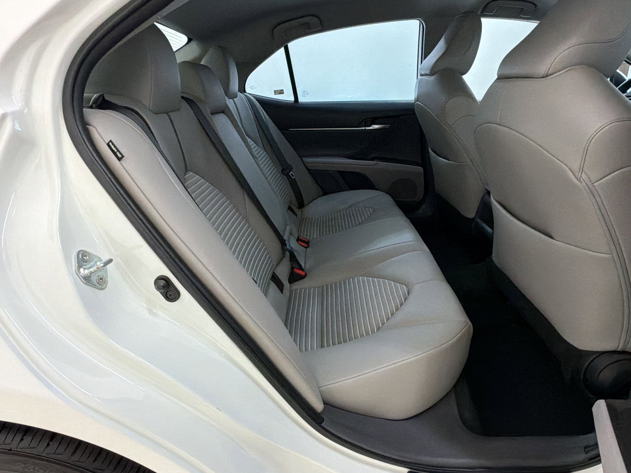 Used 2022 Toyota Camry SE FWD image 28