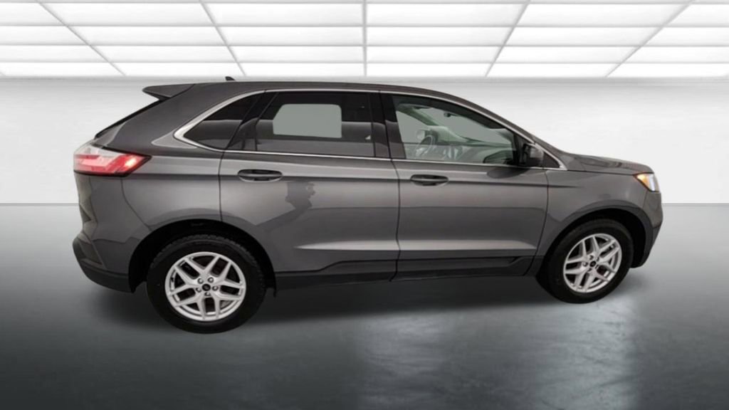 Certified 2023 Ford Edge SEL image 8