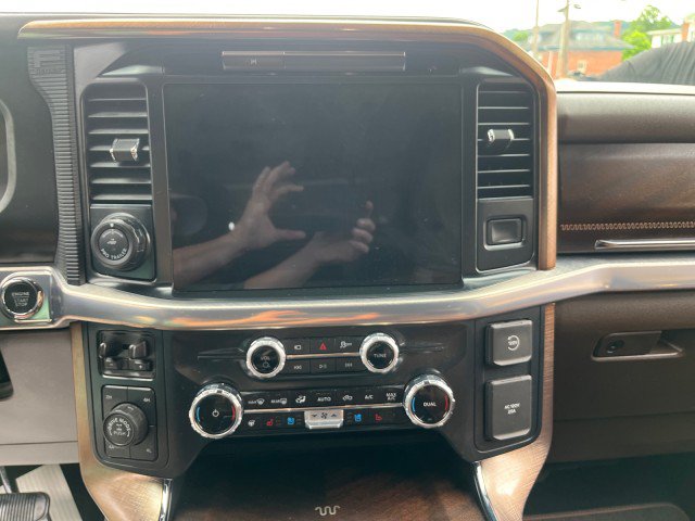 Certified 2025 Ford F150 King Ranch AWD/4WD image 36