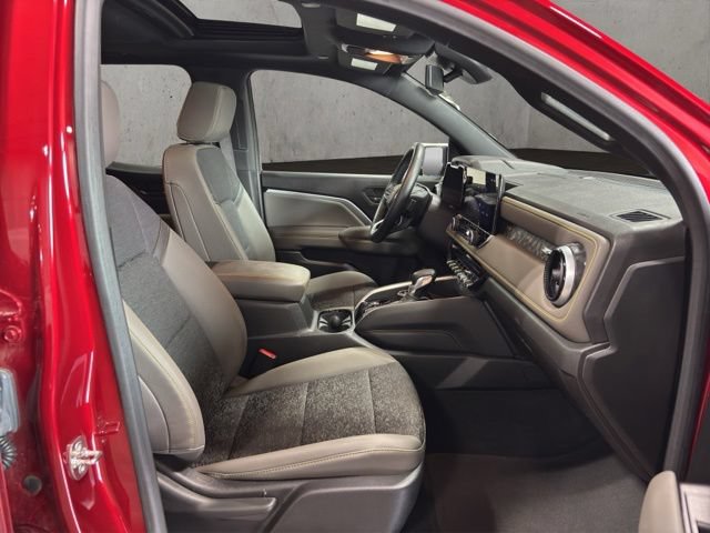 Used 2024 Chevrolet Colorado ZR2 w/ Technology Package AWD/4WD image 20