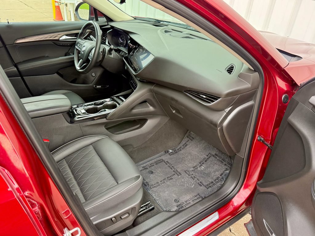 Used 2023 Buick Envision Avenir AWD/4WD image 20