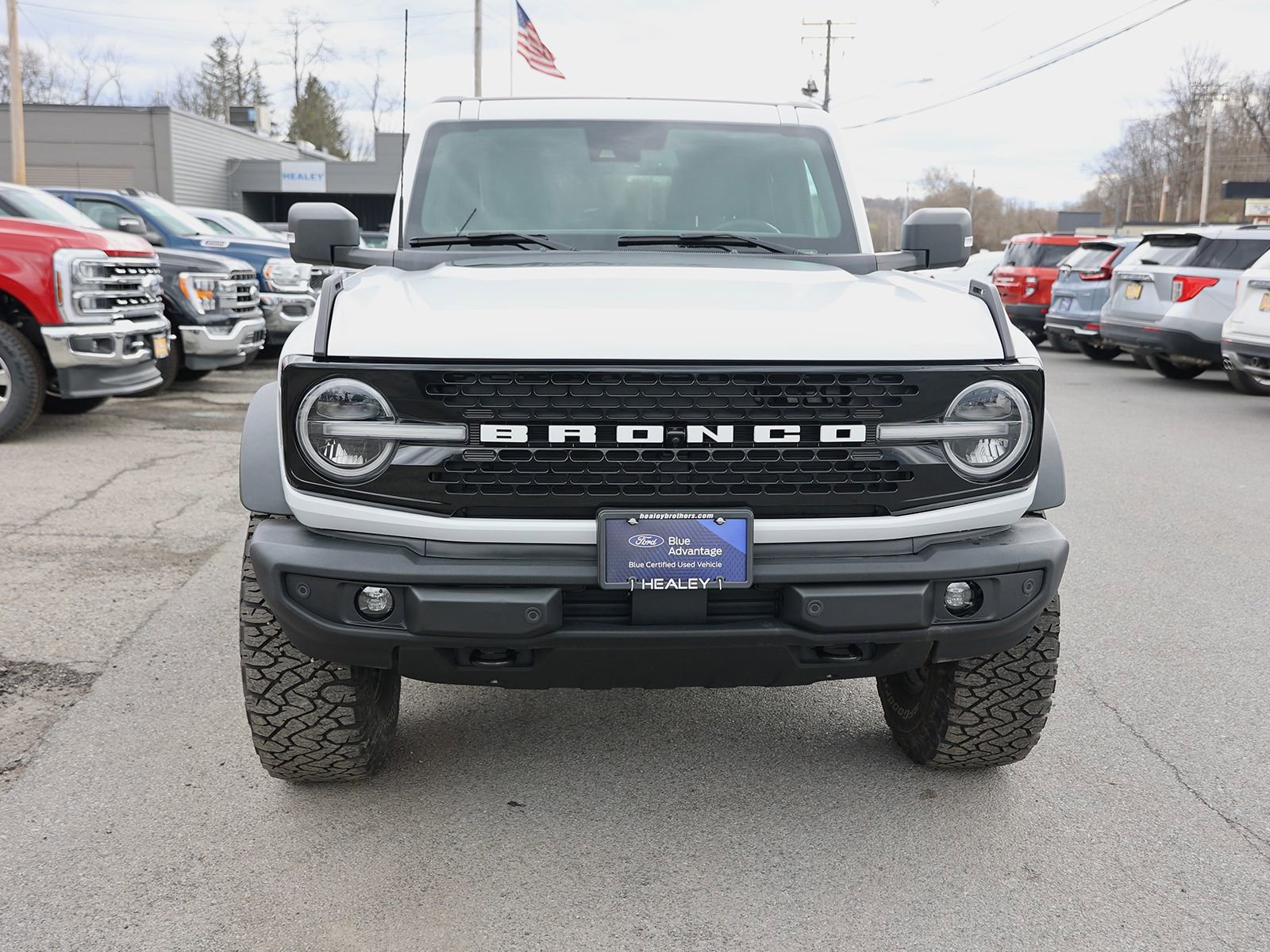 Certified 2022 Ford Bronco Wildtrak AWD/4WD image 2