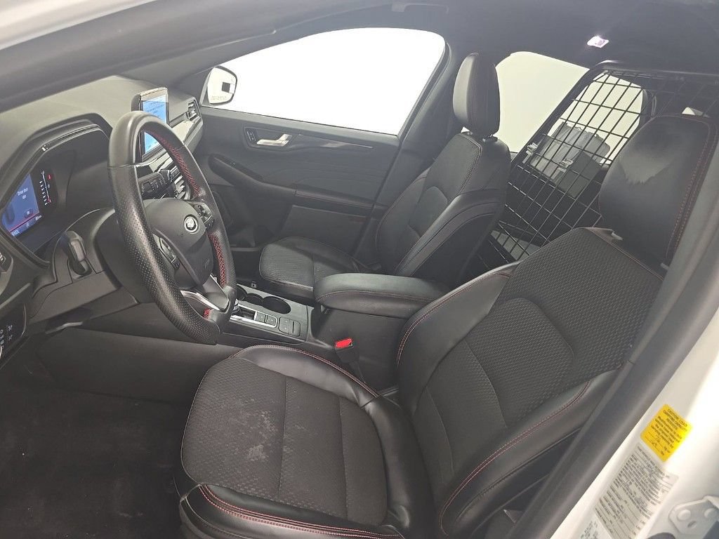 Certified 2023 Ford Escape ST-Line AWD/4WD image 4