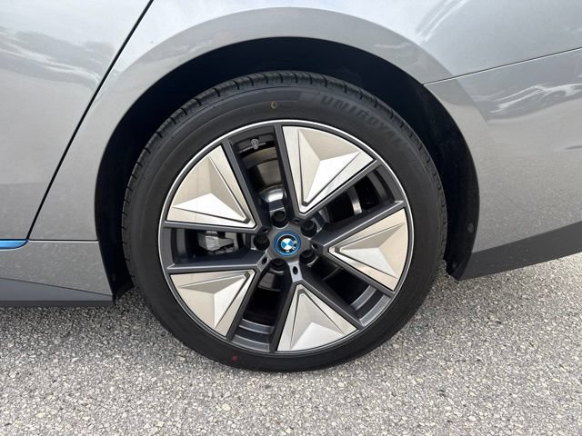 Used 2023 BMW i4 eDrive40 w/ Premium Package RWD image 16