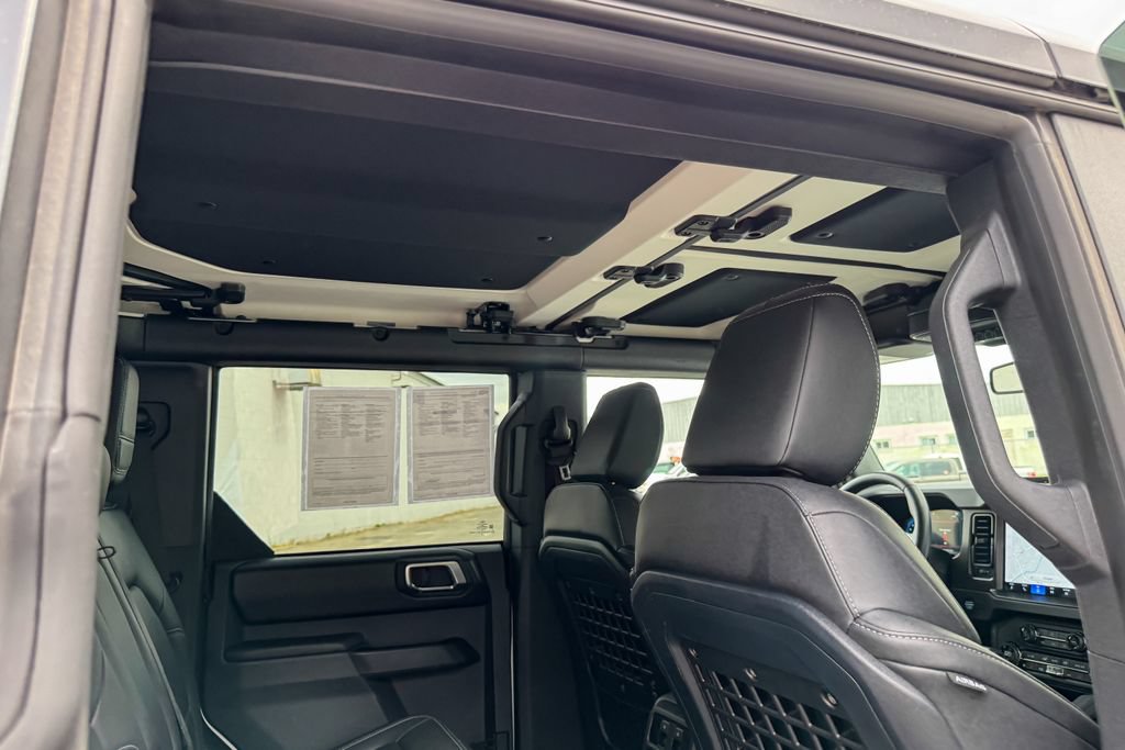 Certified 2025 Ford Bronco Badlands AWD/4WD image 19