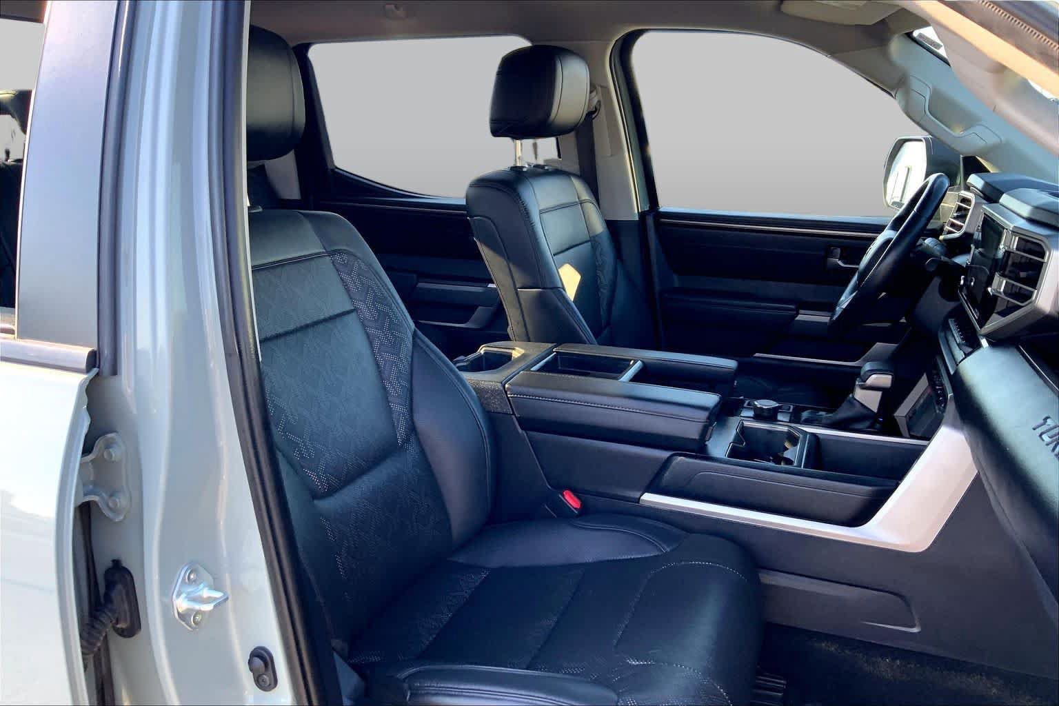 Used 2024 Toyota Tundra SR5 w/ SR5 Premium Package AWD/4WD image 9