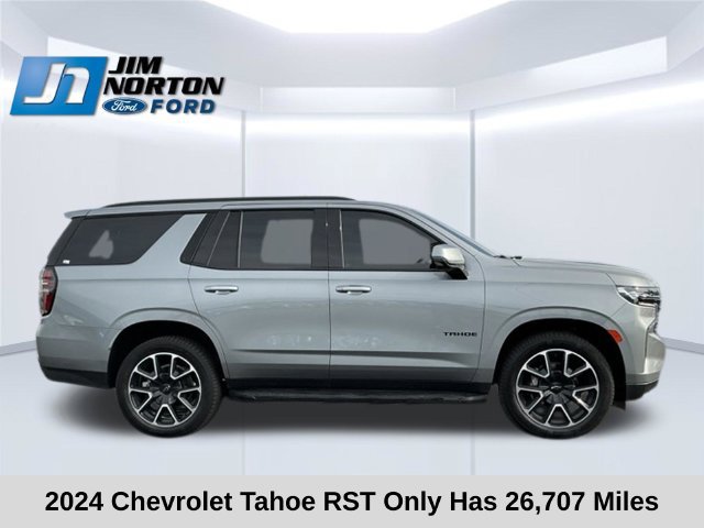 Used 2024 Chevrolet Tahoe RST w/ Luxury Package AWD/4WD image 3