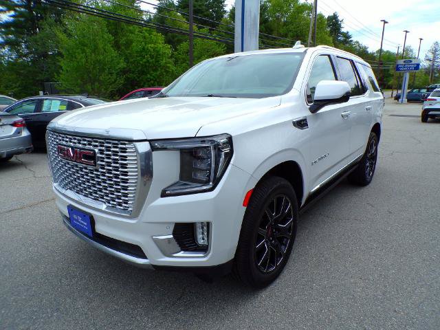Used 2023 GMC Yukon Denali w/ LPO, Floor Liner Package AWD/4WD image 4