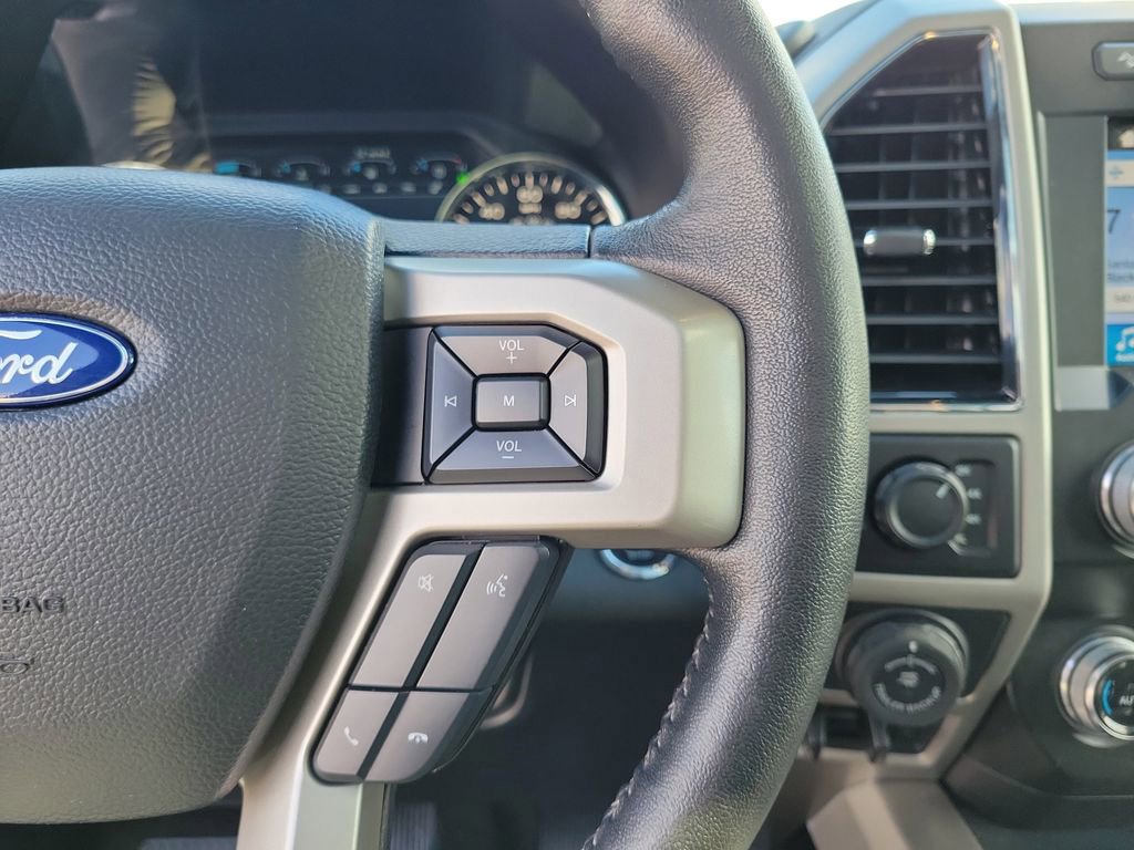 Certified 2019 Ford F150 Lariat w/ Equipment Group 502A Luxury image 25