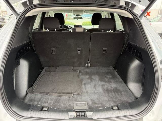 Certified 2022 Ford Escape SE w/ SE Sport Appearance Package image 19