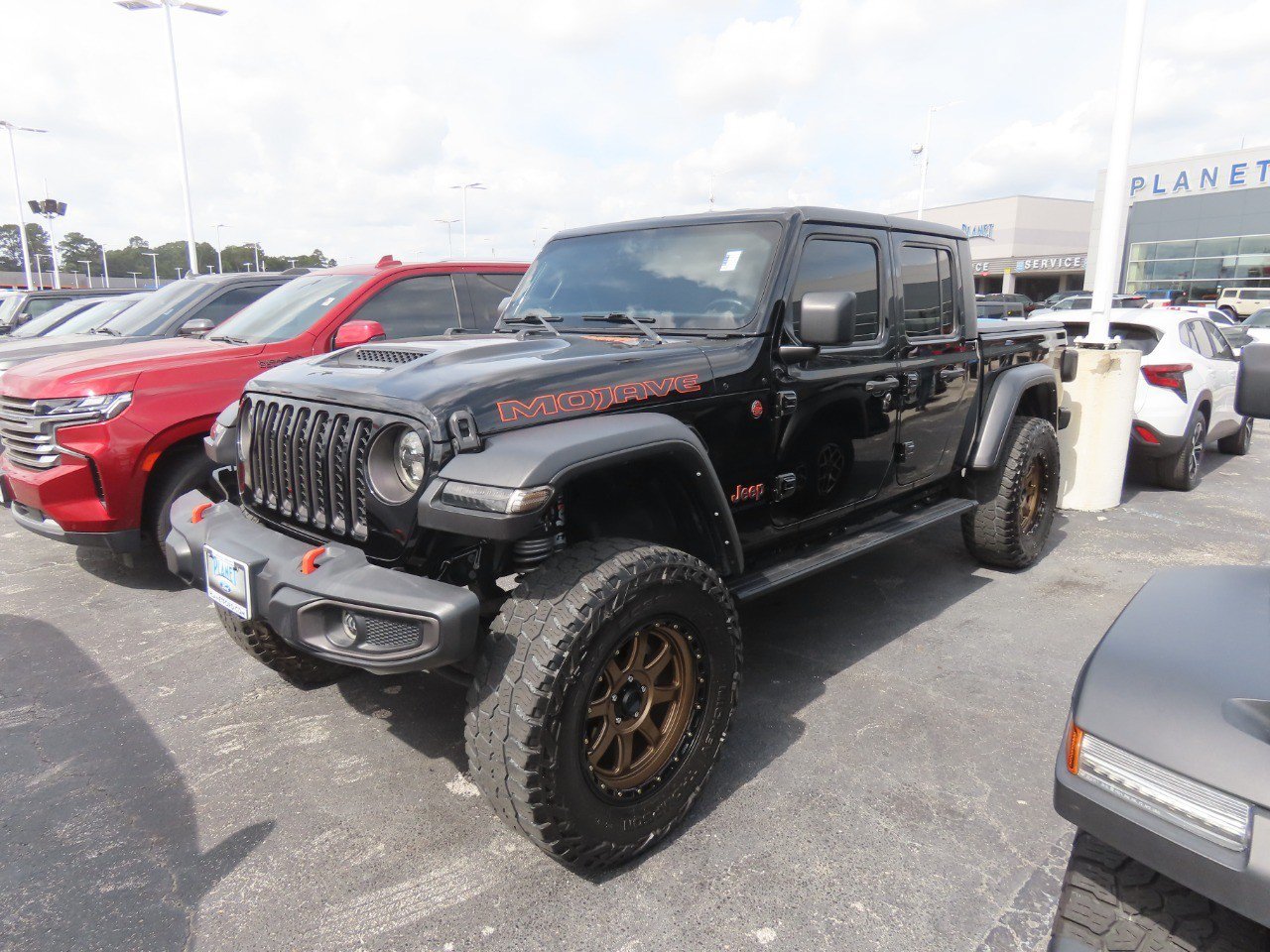 Used 2022 Jeep Gladiator Mojave w/ Cold Weather Group AWD/4WD image 2