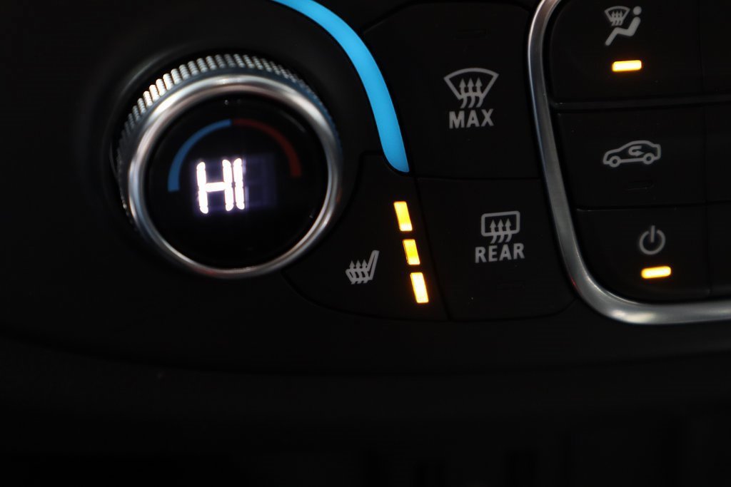 Used 2023 Chevrolet Traverse LT image 30