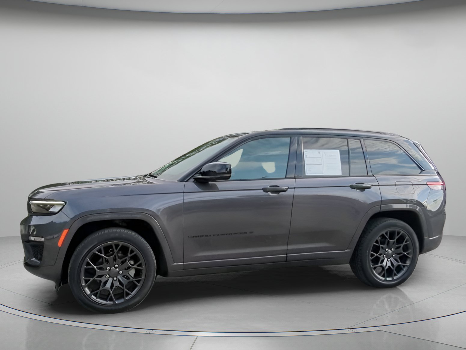 Used 2025 Jeep Grand Cherokee Summit w/ Obsidian Package AWD/4WD image 15