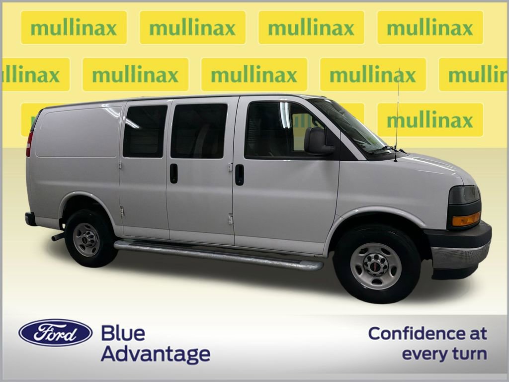 Used 2024 GMC Savana 2500 w/ Driver Convenience Package RWD image 2