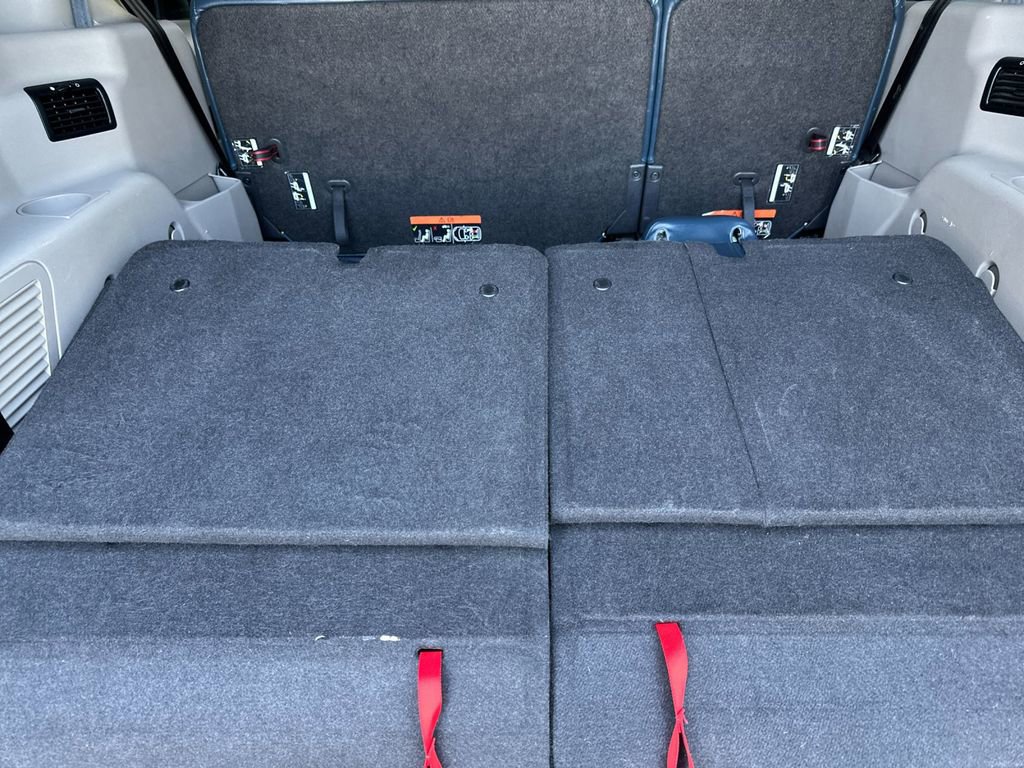 Certified 2017 Ford Transit Connect XLT image 16