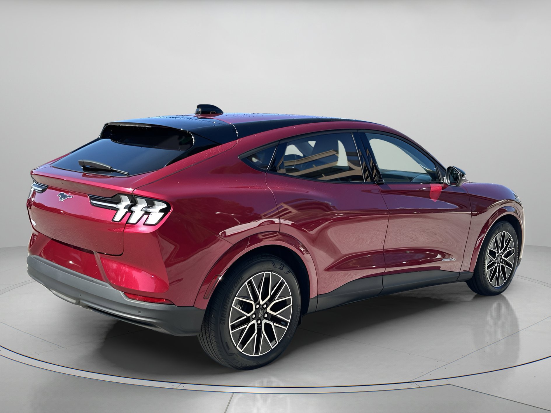 Certified 2025 Ford Mustang Mach-E Premium AWD/4WD image 40