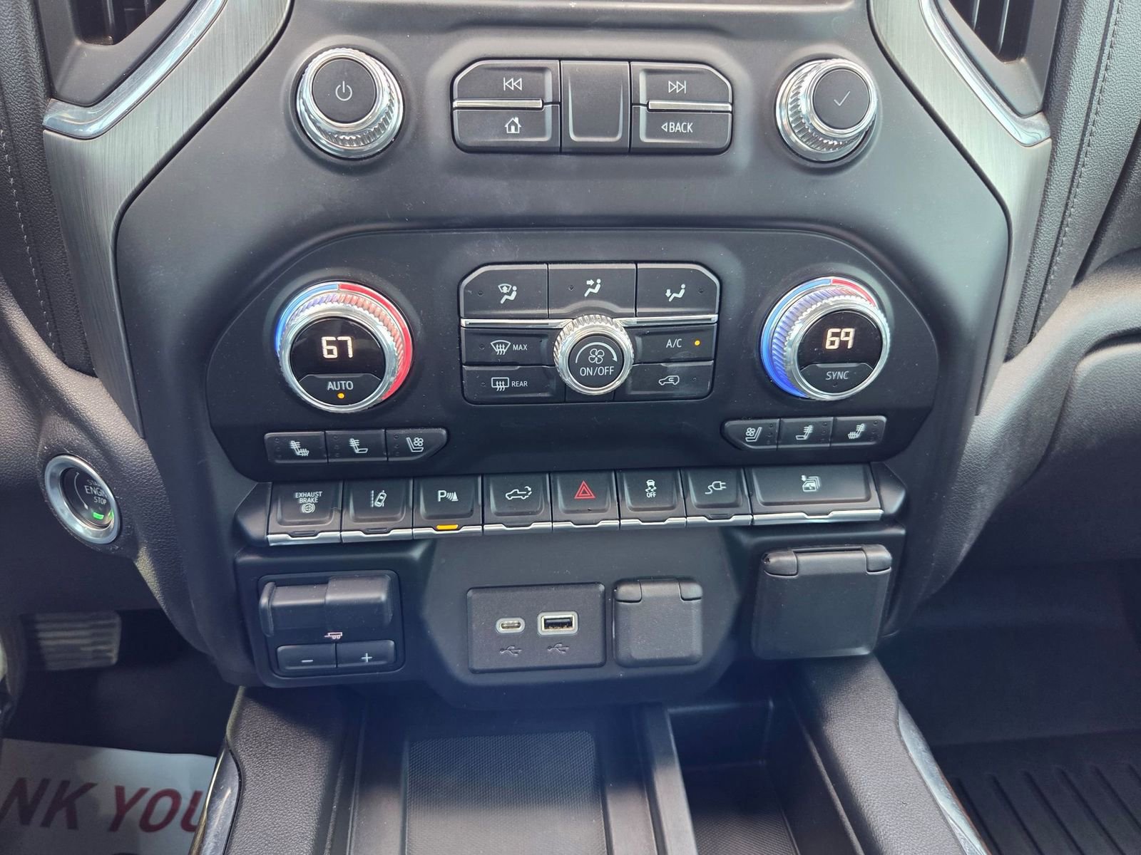Used 2022 GMC Sierra 3500 Denali w/ Denali Ultimate Package AWD/4WD image 22