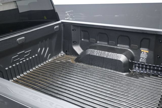 Used 2024 Chevrolet Silverado 1500 LT AWD/4WD image 17