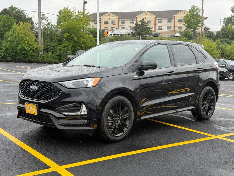 Certified 2023 Ford Edge ST-Line w/ Class II Trailer Tow Package AWD/4WD image 10