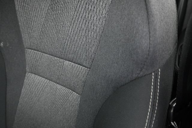 Used 2025 Nissan Rogue SV FWD image 13