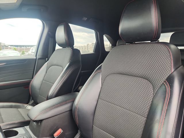 Certified 2023 Ford Escape ST-Line AWD/4WD image 22