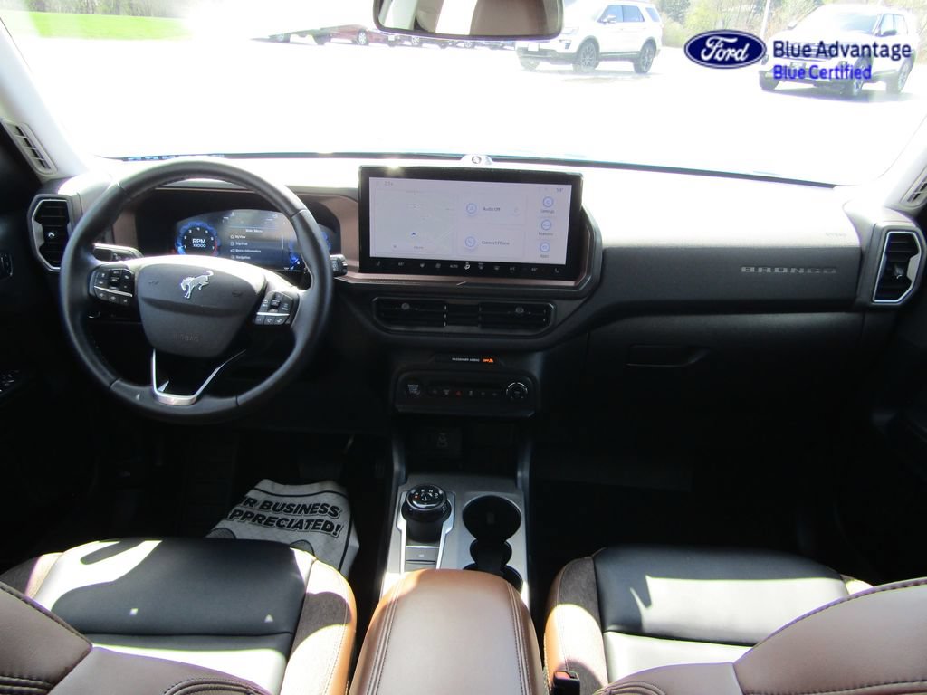 Certified 2025 Ford Bronco Sport Outer Banks w/ Outer Banks Tech Package+ AWD/4WD image 16