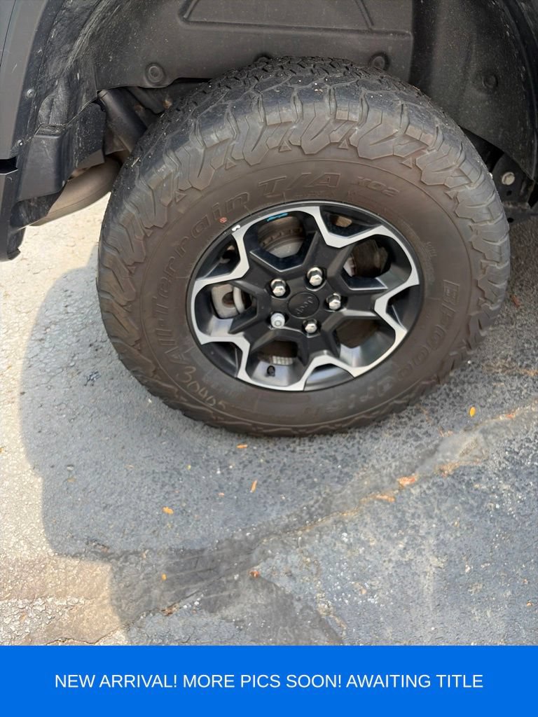 Used 2023 Jeep Wrangler Unlimited Rubicon 4xe w/ Cold Weather Group AWD/4WD image 9