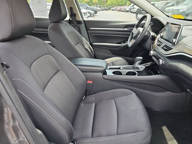 Used 2023 Nissan Altima 2.5 SV FWD image 10