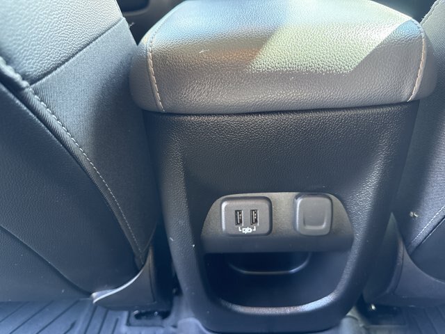 Used 2022 Chevrolet Colorado Z71 RWD image 19