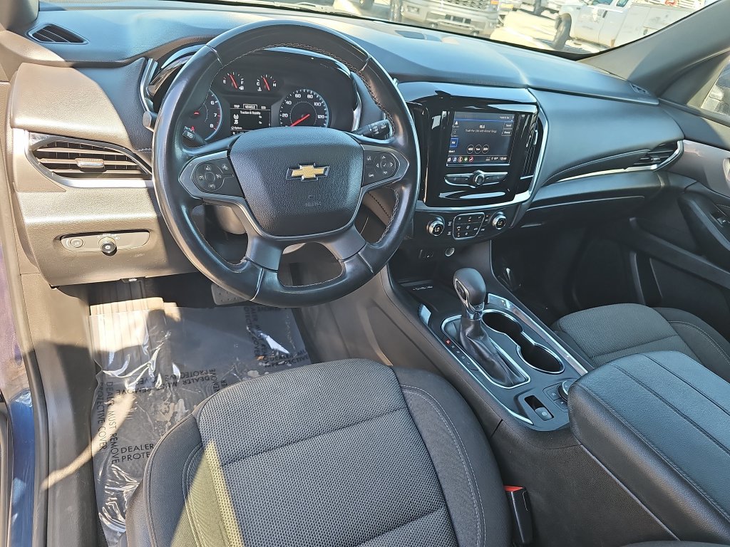 Used 2023 Chevrolet Traverse LT FWD image 15