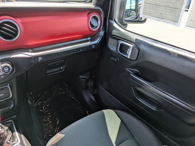 Used 2019 Jeep Wrangler Rubicon w/ Steel Bumper Group AWD/4WD image 16