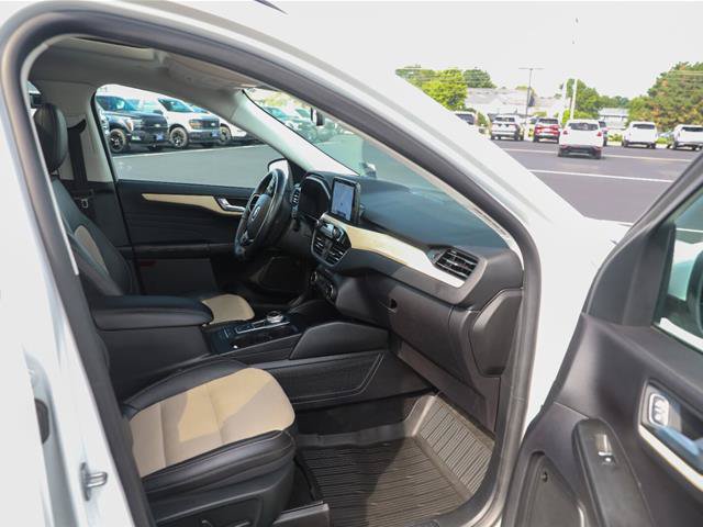 Certified 2022 Ford Escape Titanium w/ Titanium Elite Package AWD/4WD image 27