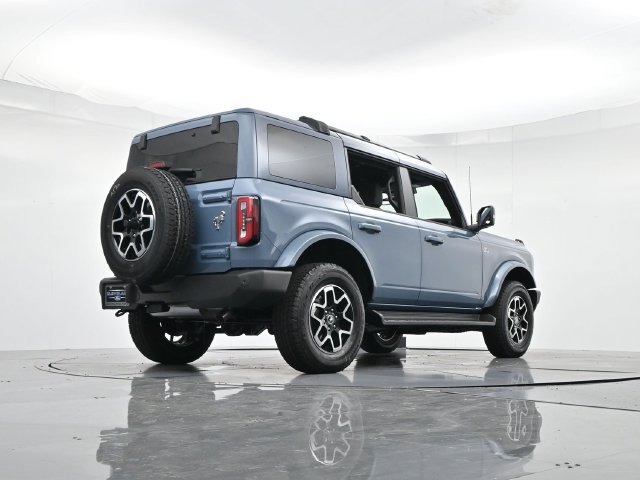 Certified 2025 Ford Bronco Outer Banks AWD/4WD image 10