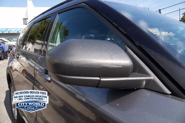 Certified 2021 Ford Explorer XLT w/ Equipment Group 202A AWD/4WD image 8