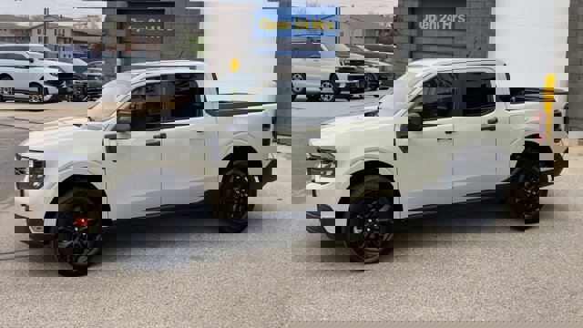 Certified 2024 Ford Maverick XLT w/ XLT Luxury Package FWD image 6