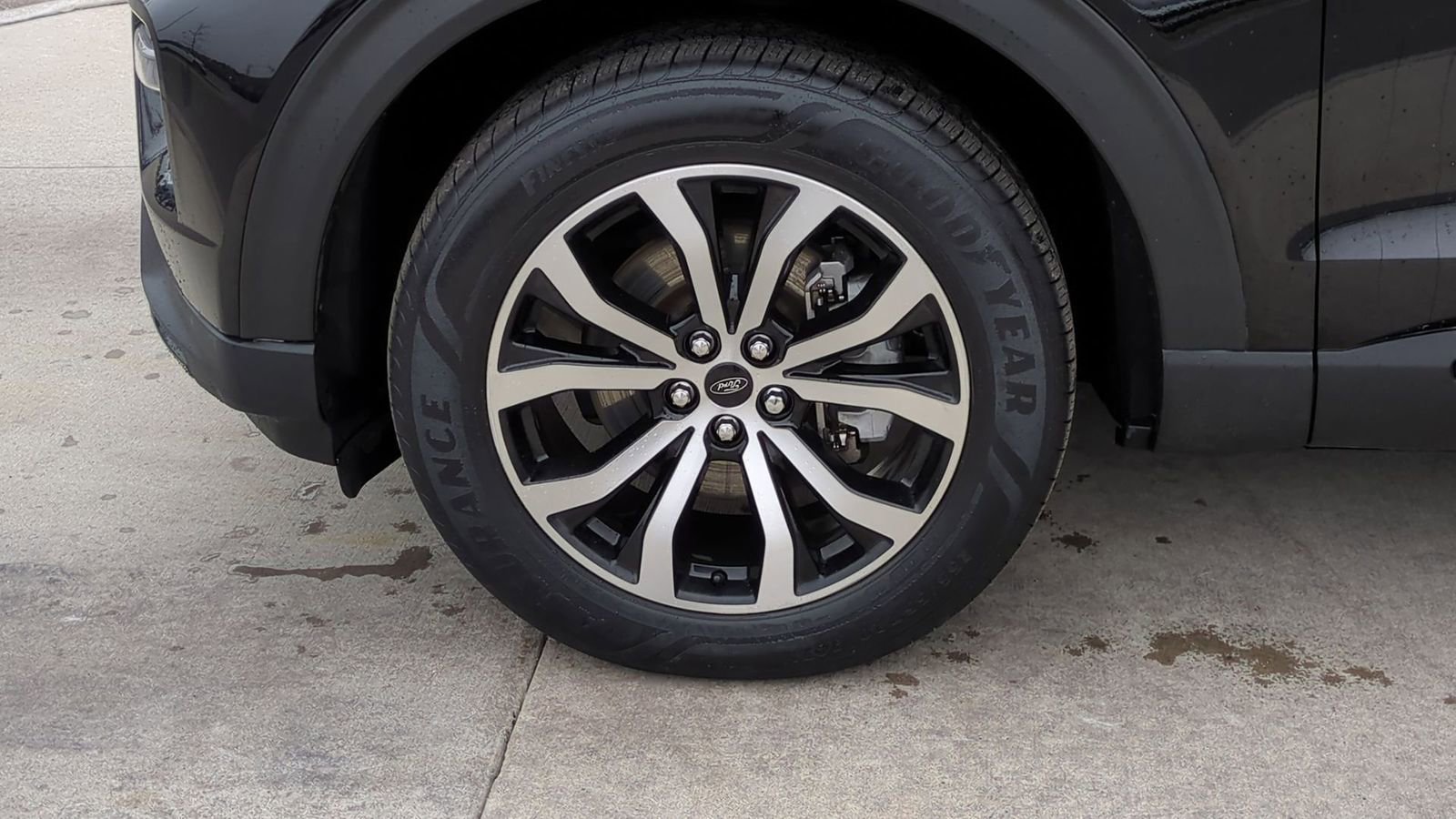 Certified 2021 Ford Explorer ST image 13