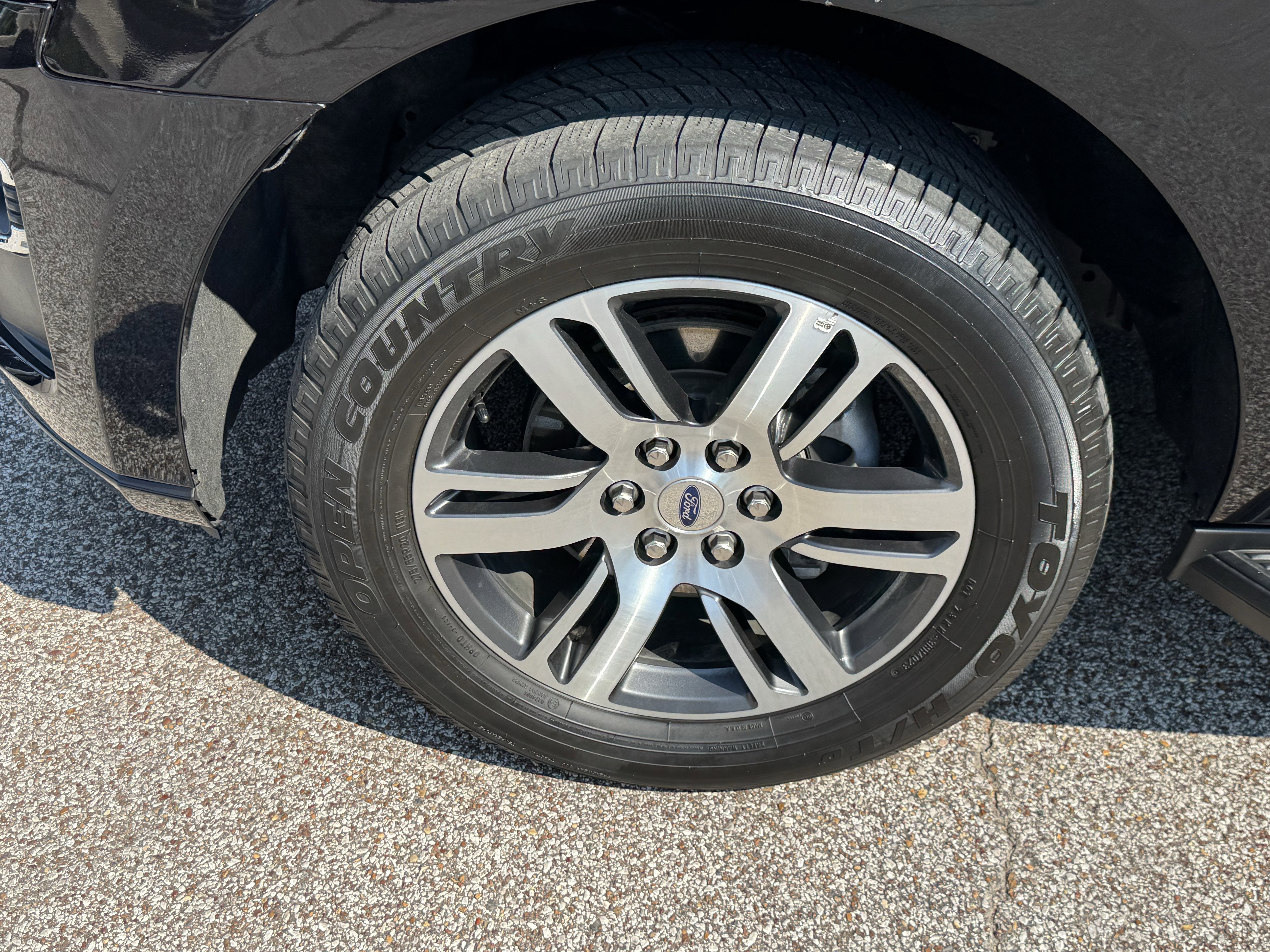 Certified 2024 Ford Expedition Limited image 9