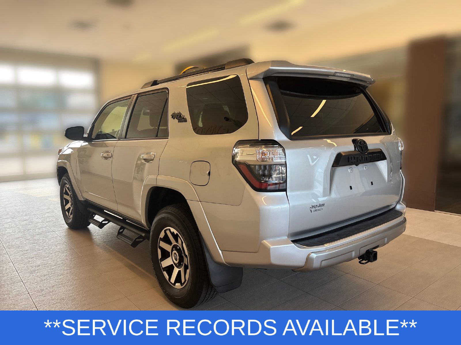 Used 2023 Toyota 4Runner TRD Off-Road Premium w/ Moonroof Package AWD/4WD image 4