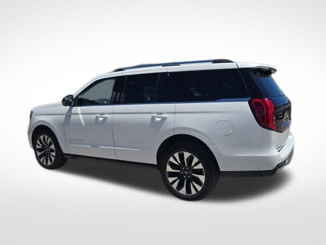 Certified 2025 Ford Expedition Platinum w/ Driver's Package AWD/4WD image 5