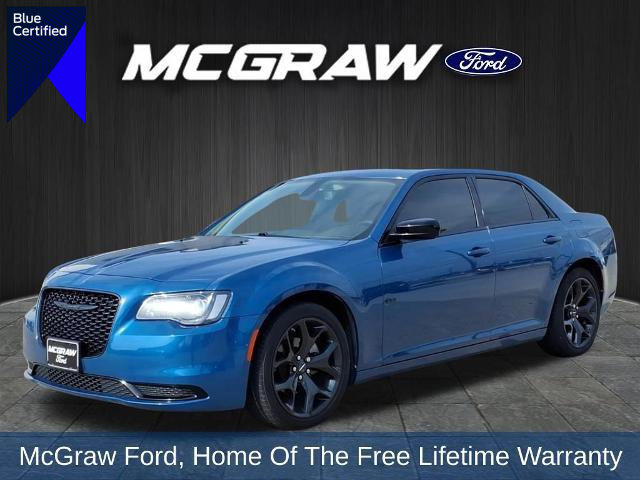 Used 2022 Chrysler 300 Touring w/ Sport Appearance Package image 1