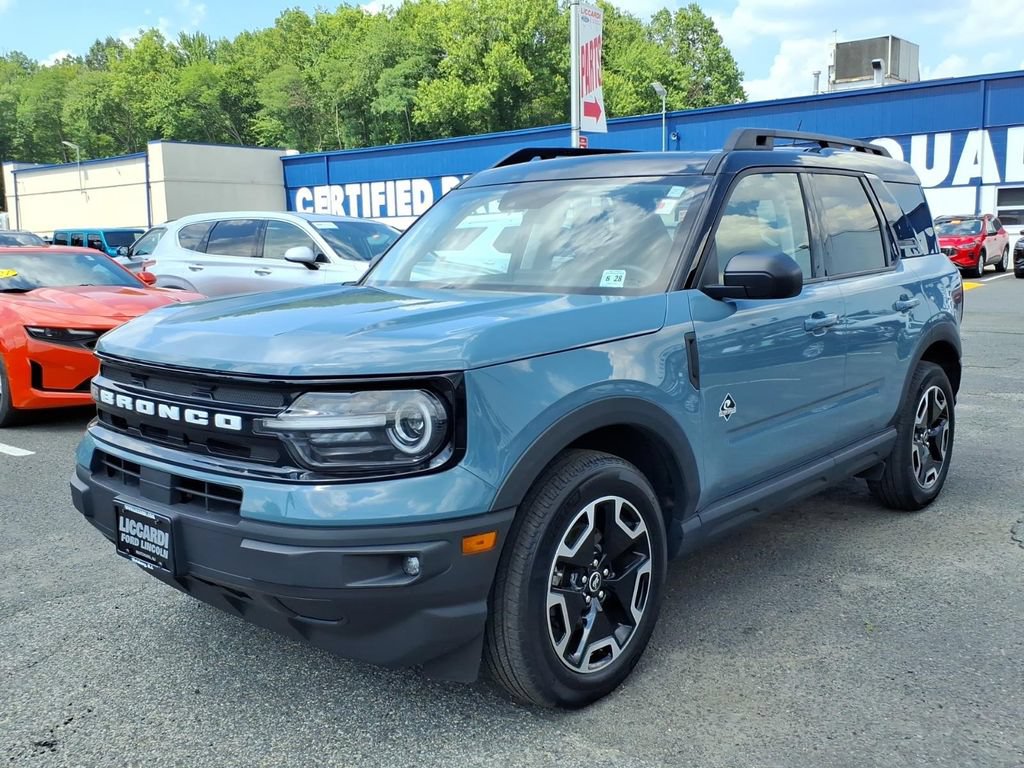 Certified 2023 Ford Bronco Sport Outer Banks w/ Tech Package AWD/4WD image 3