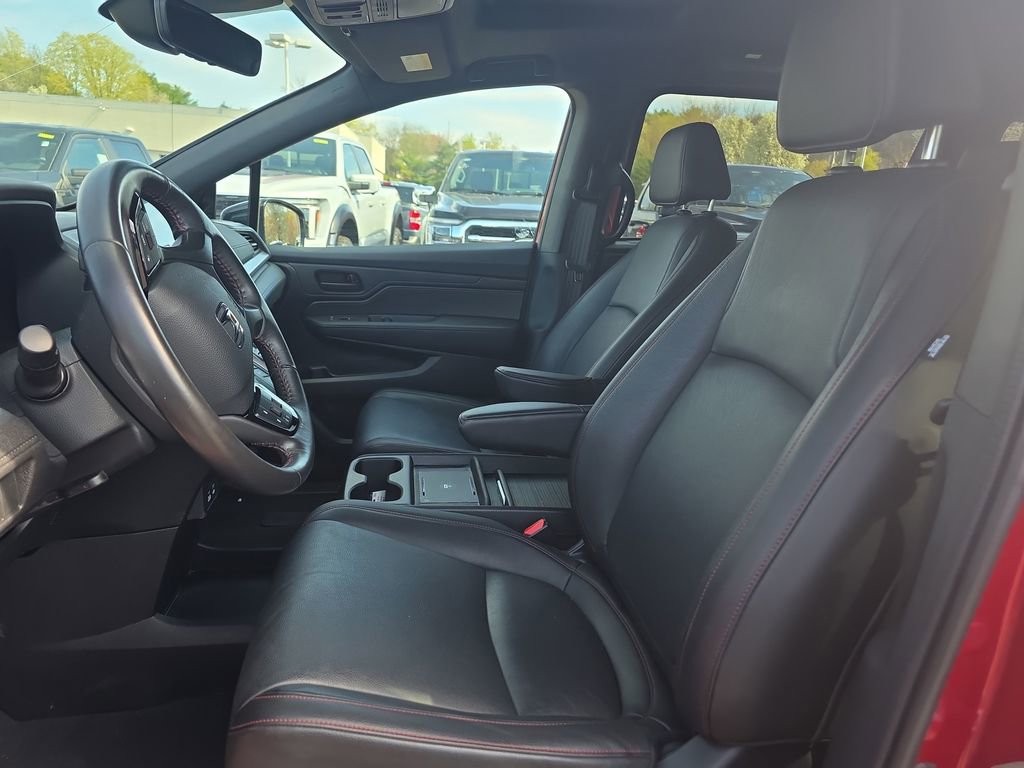 Used 2025 Honda Odyssey Sport-L image 21
