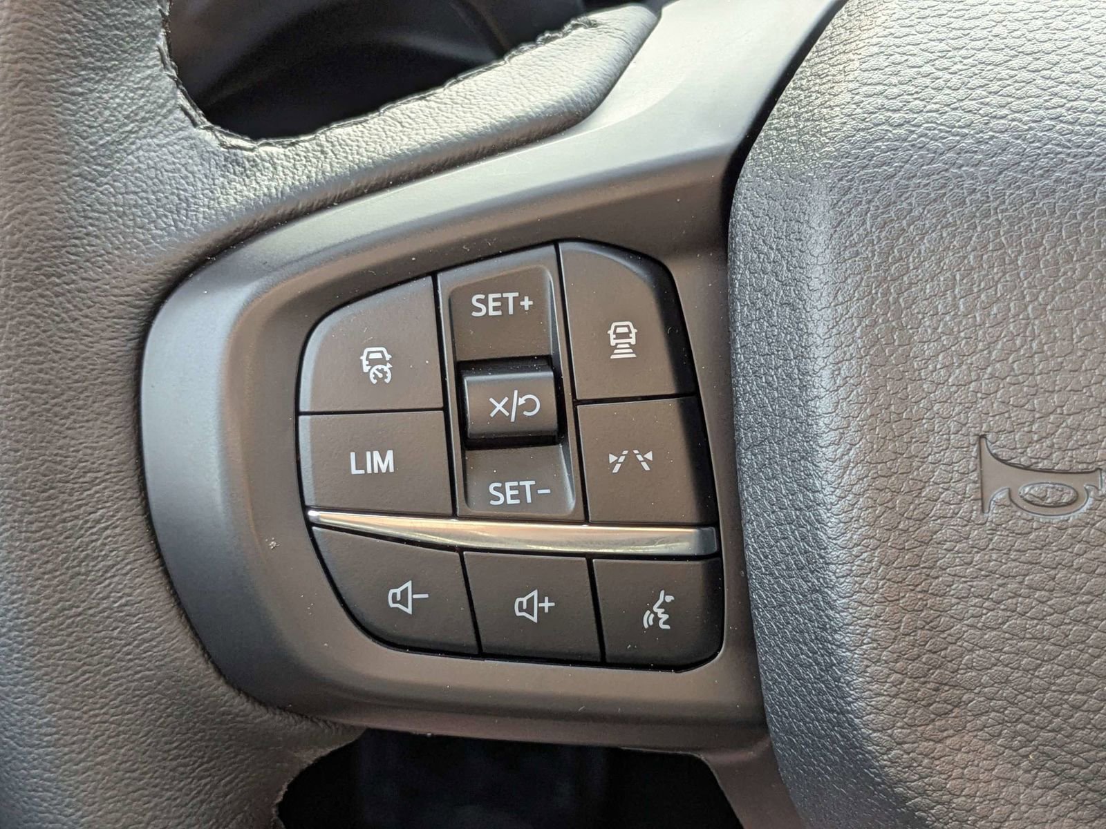 Certified 2025 Ford Ranger Lariat w/ FX4 Off-Road Package image 27